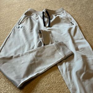 Boys under armour jogger size youth large